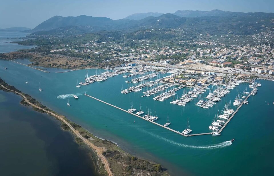 Lefkas Marina (PureSailing Yachting)