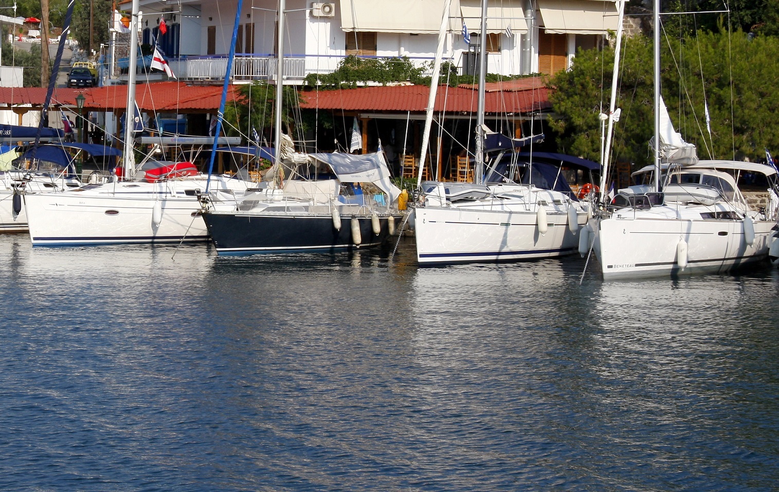 Athen, Alimos Marina (JF Yachts)