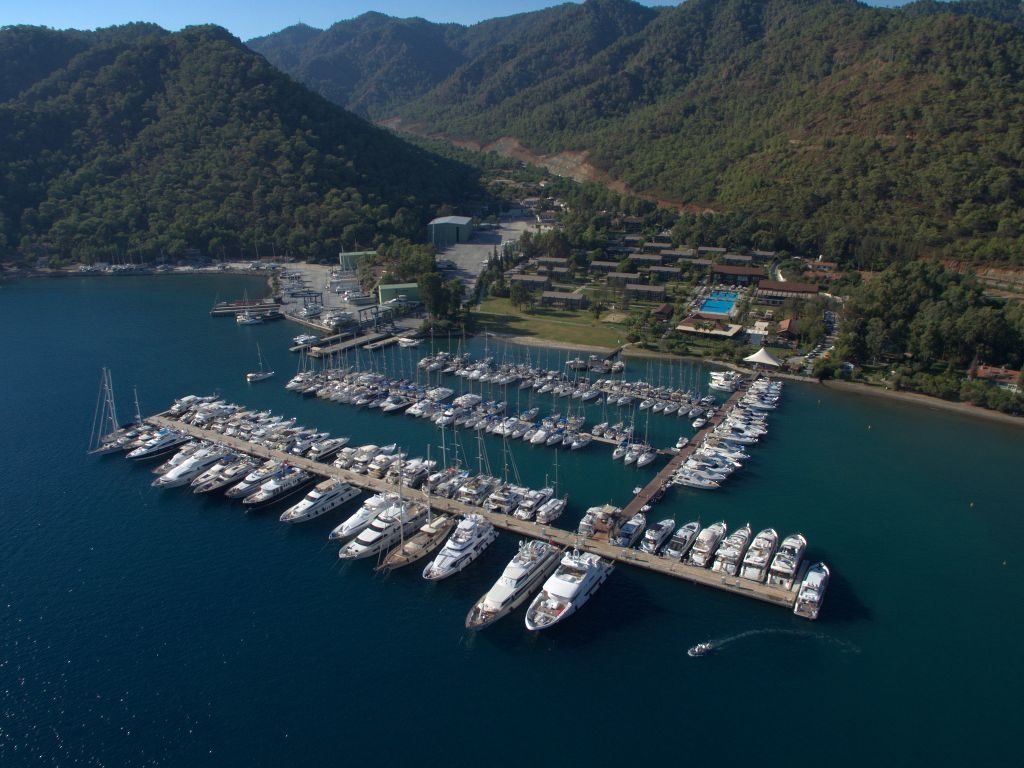 Göcek, Marinturk Village Port (Nomicos Yachts)